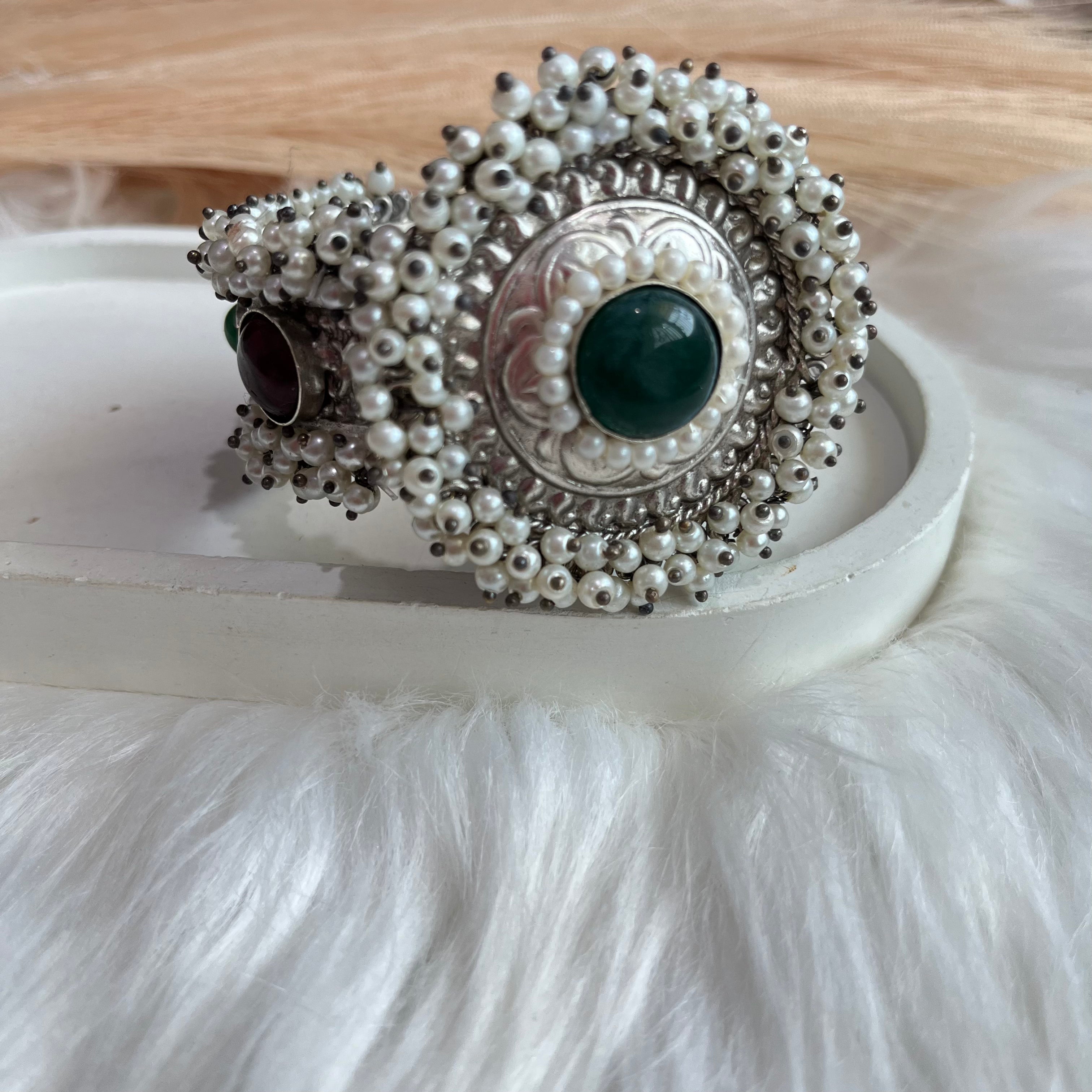 Green Maharani Pearls Bangle